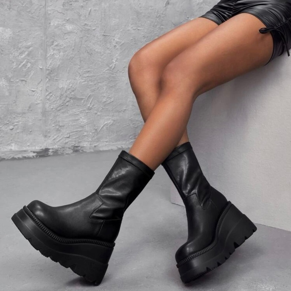 Black wedge ankle boots